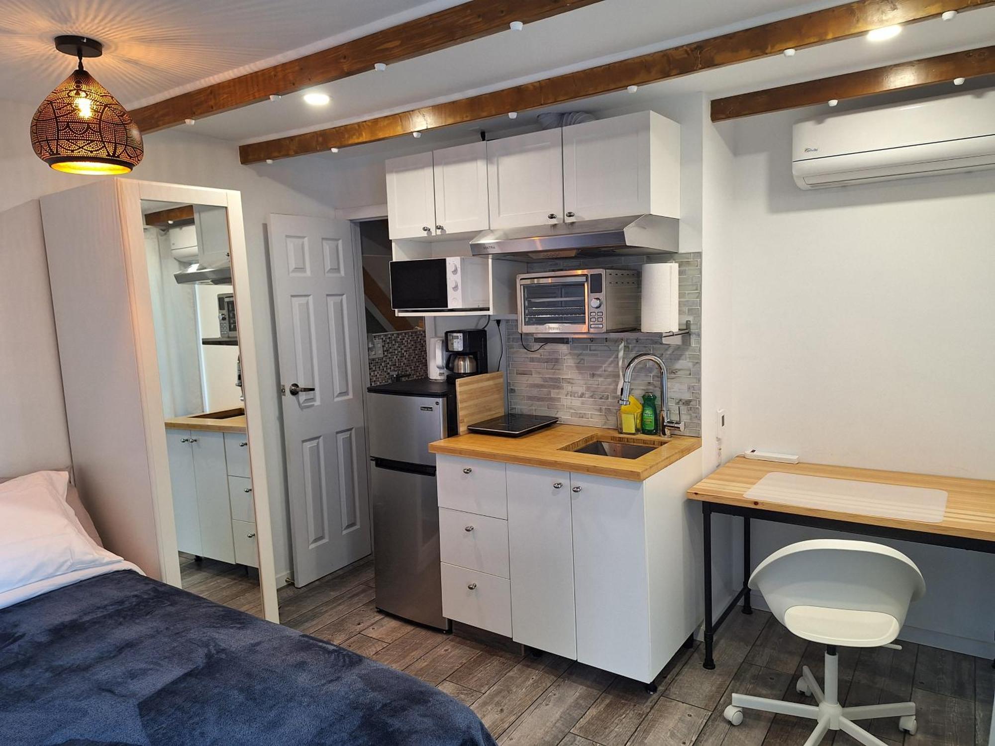 Well Equipped Studio For Non-Smoking Guests Only Citq Зo9467 Longueuil Exterior foto