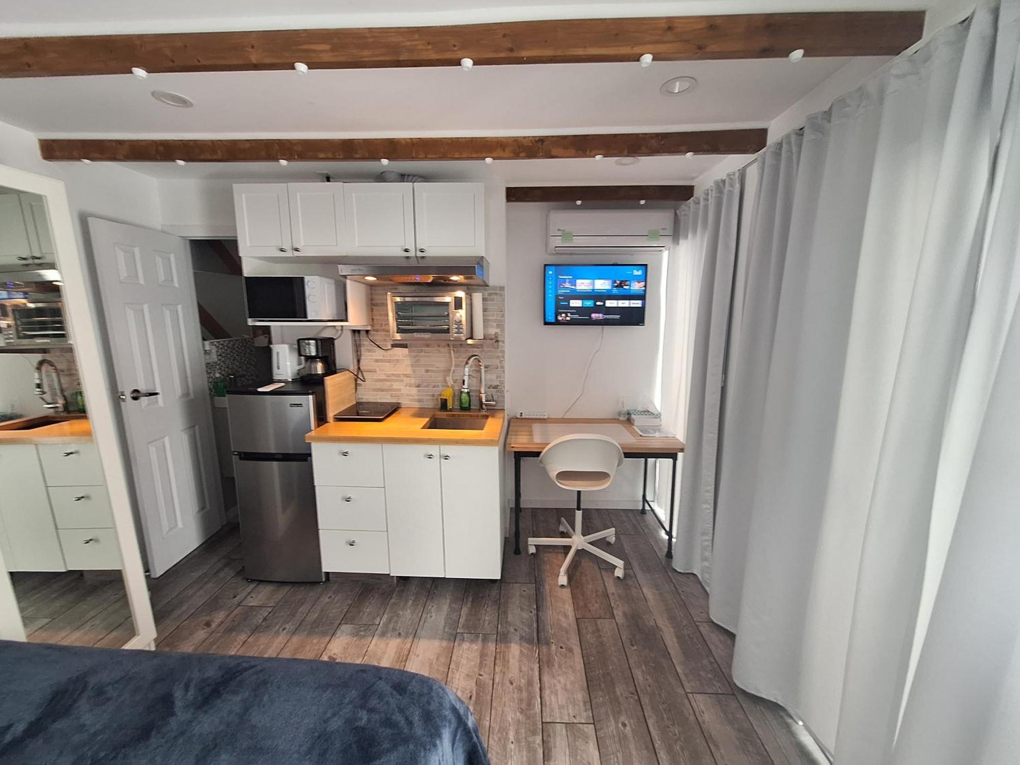 Well Equipped Studio For Non-Smoking Guests Only Citq Зo9467 Longueuil Exterior foto